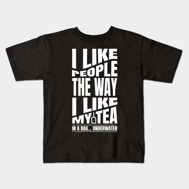 I like people Kids T-Shirt by Frajtgorski